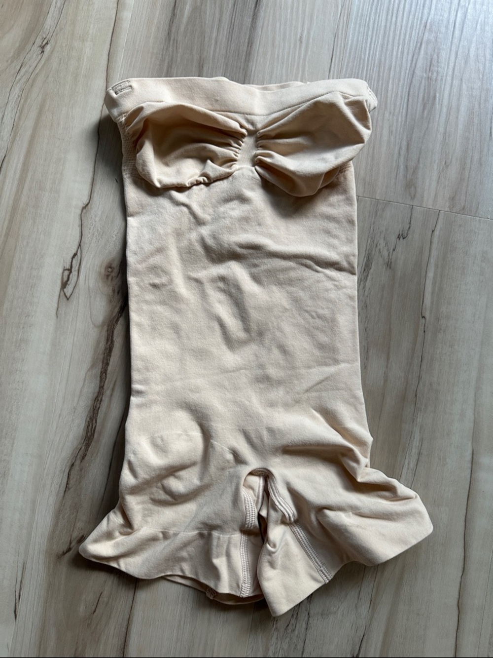 SKIMS Sand Strapless Shapewear Bodysuit